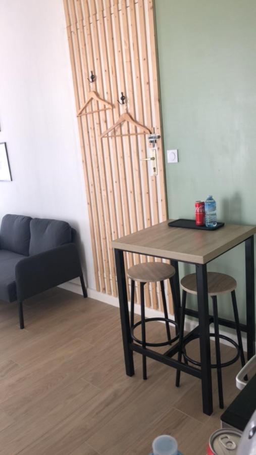 Studio Refait A Neuf Avec Jardin Aigues Mortes Екстериор снимка